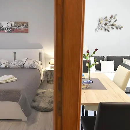 דירה Karla זאדאר